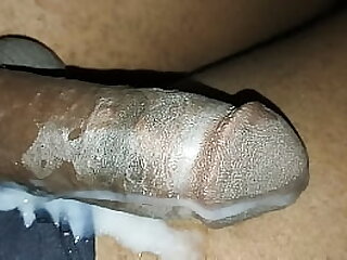 Solo amateur black boy releases huge cume