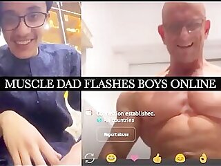 Bodybuilder Dad Flashes Boys