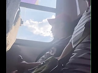 chupadita en el autobus