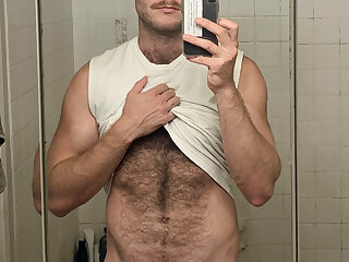 47 Hairy Furry muscle daddy Julien Galipeau julesincanada Onlyfans porn