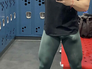 57  Beefy hunk Wiccan gymbulge gym.bulge OnlyFans porn