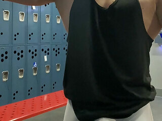 32  Beefy hunk Wiccan gymbulge gym.bulge OnlyFans porn