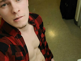 40 Twunk Matt Attack MattAttackXXX fucking on Onlyfans