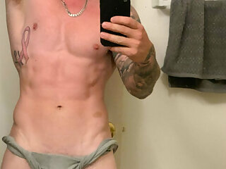 133 Sexy hunk Bam Mikell bammikell OnlyFans porn