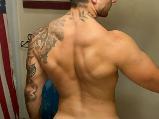 84 Famous TikToker  Garret Nolan garett__nolan onlyfans leaked