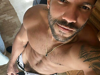 40 Brazilian hunk Guilherme Ferreira guilher_of not_of OnlyFans porn