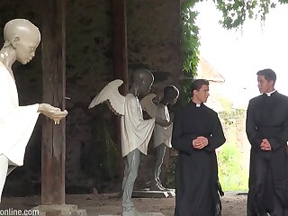 Scandal in the Vatican 2 The Swiss Guard 5