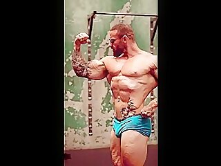 Shredded Muscle Stud, Posing