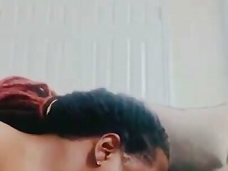 Anyone know the sucker's name? A masterclass in tongue action.